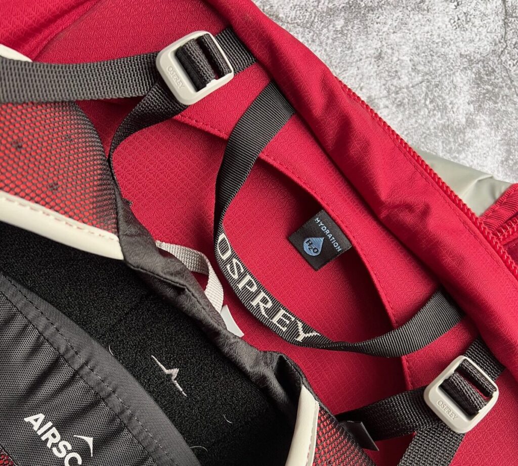 Osprey backpack outlet straps