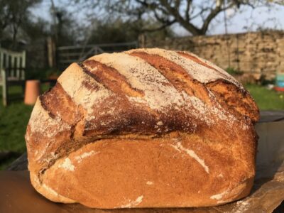 100% Wholemeal Bread Recipe - Not Dense or Heavy!
